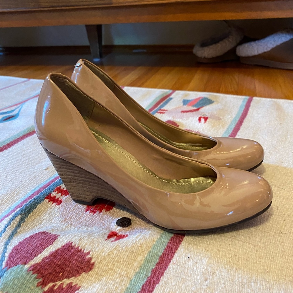 Jessica Simpson nude wedge